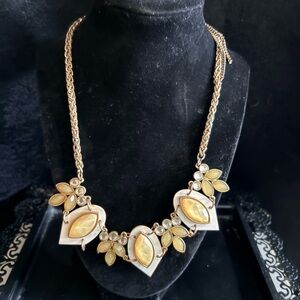 Elegant Gold and Cream Necklace